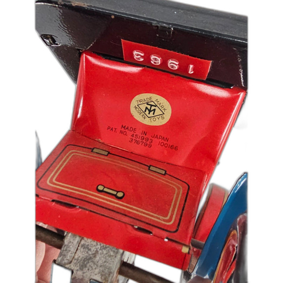 Vintage Lever Action Modern Toy Car Bright Red Made in Japan - Picture 9 of 13